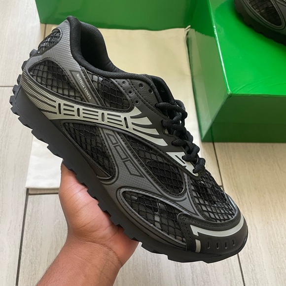 Bottega Veneta Black and grey Shoes Size 9.5 (43) Euro Brand New - Picture 4 of 7